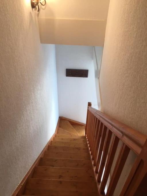 Confortable Maison Dans Village Avec Piscine A *